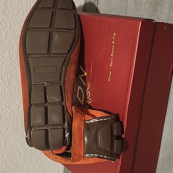 Shoes - Picture 4 of 5